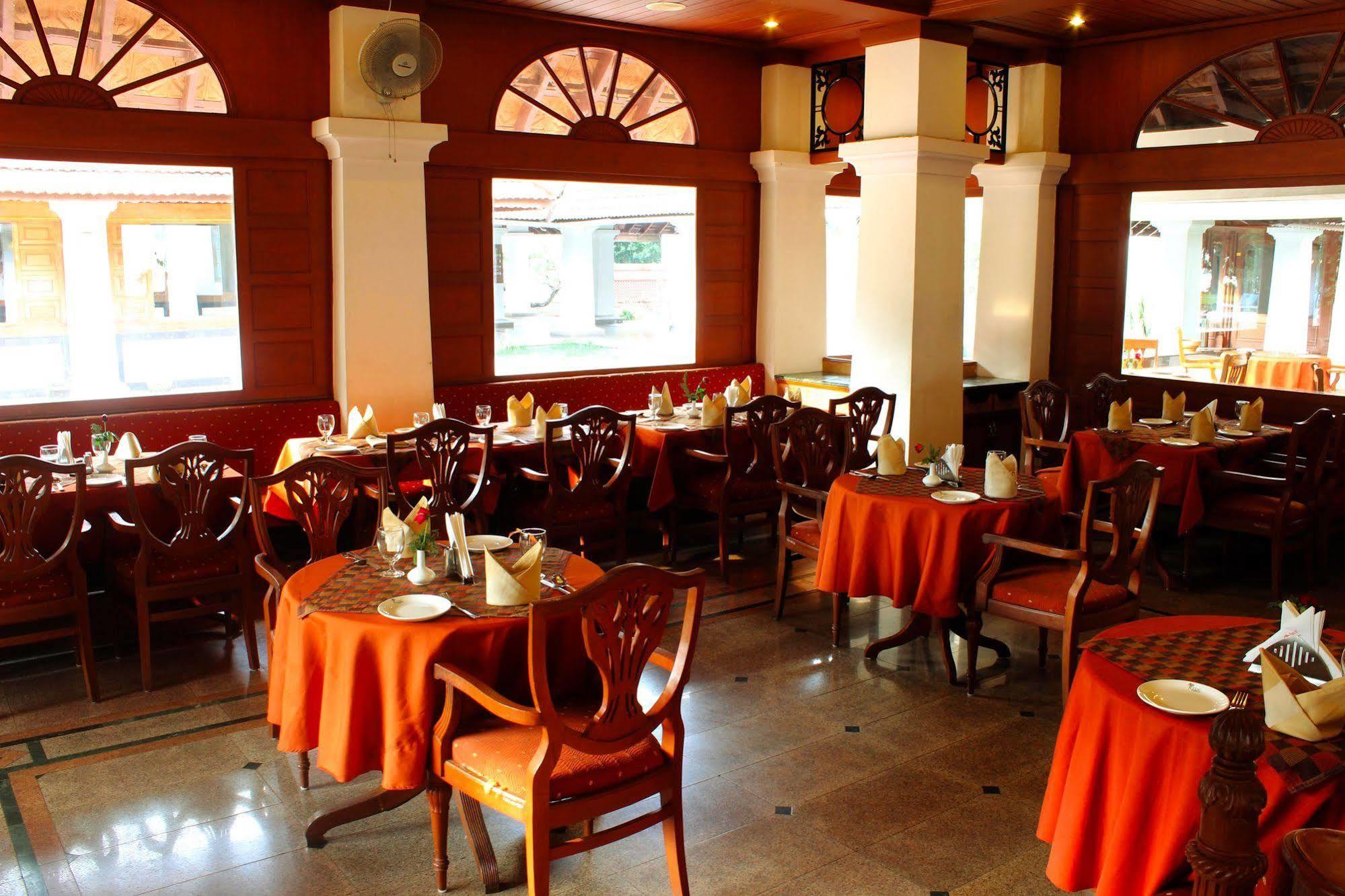 Bolgatty Palace & Island Resort Kochi Exterior photo
